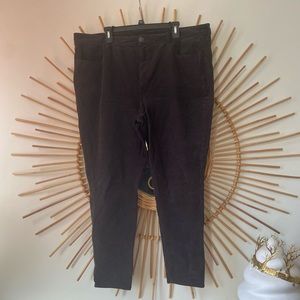 American Eagle black corduroy skinny high waisted jeans sz20 (super stretchy)